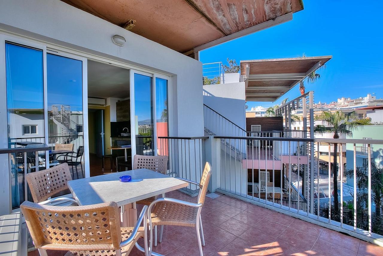 Appartement Port Prestige - Terrasse - Piscine - Parking Antibes Luaran gambar